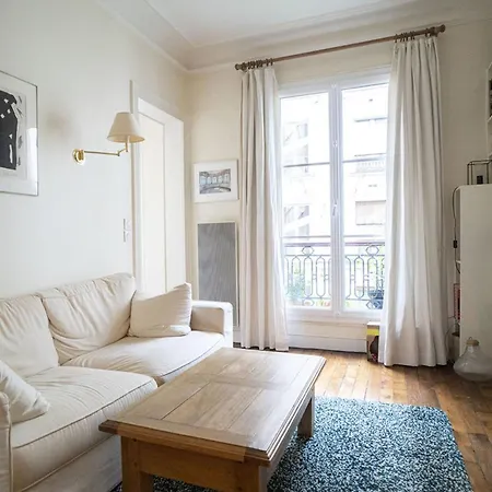 Parisian Cocoon In Montparnasse 아파트 *